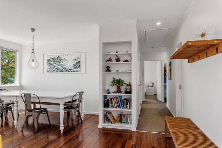 Photo of property in 14 Fraser Road, Narrow Neck, Auckland, 0624