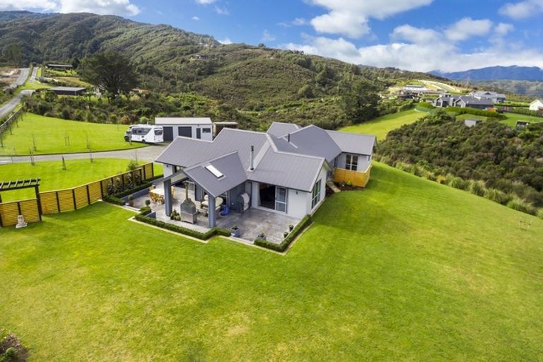 Photo of property in 33a Kenneth Gillies Way, Birchville, Upper Hutt, 5372