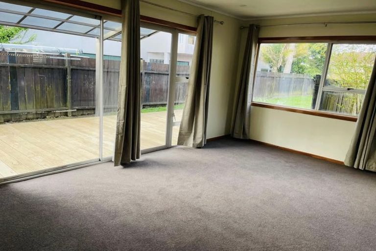 Photo of property in 2/206 Bucklands Beach Road, Bucklands Beach, Auckland, 2012