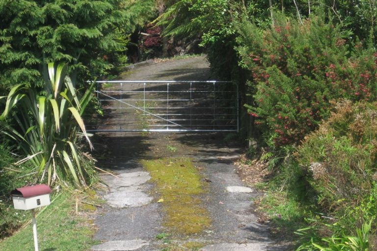 Photo of property in 3 Ridge Road, Lake Okareka, Rotorua, 3076