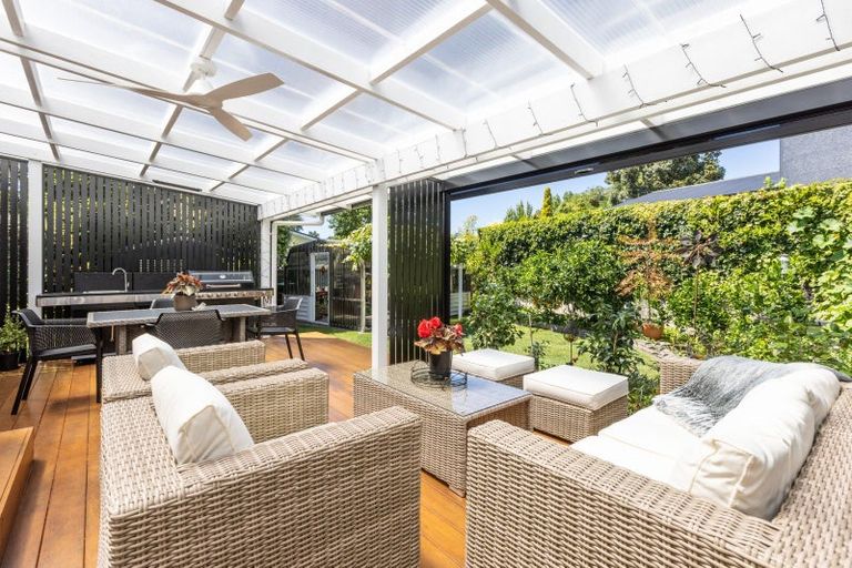 Photo of property in 7 Tui Glen, Havelock North, 4130