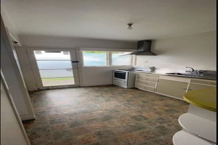 Photo of property in 1 Grey Street, Regent, Whangarei, 0112