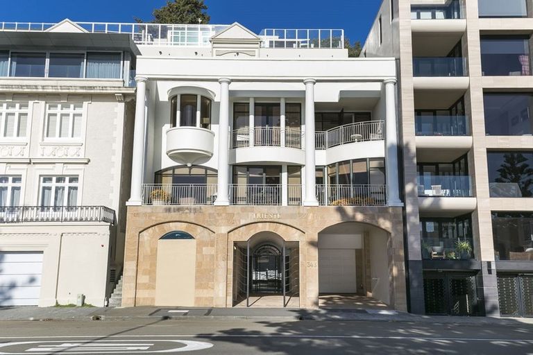 Photo of property in Trieste, 9/346 Oriental Parade, Oriental Bay, Wellington, 6011