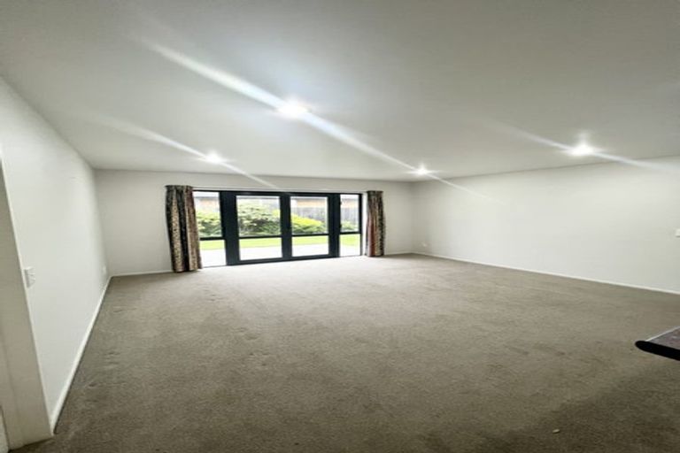 Photo of property in 531a Harewood Road, Harewood, Christchurch, 8051