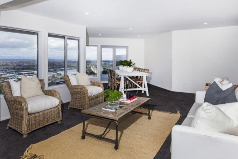 Photo of property in 99 Cannon Hill Crescent, Mount Pleasant, Christchurch, 8081