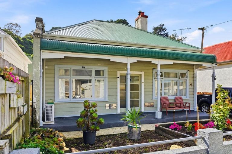 Photo of property in 34 Woodhaugh Street, Woodhaugh, Dunedin, 9010