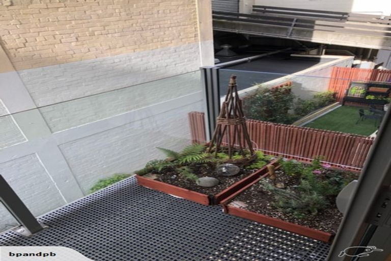 Photo of property in 8 Wigan Street, Te Aro, Wellington, 6011