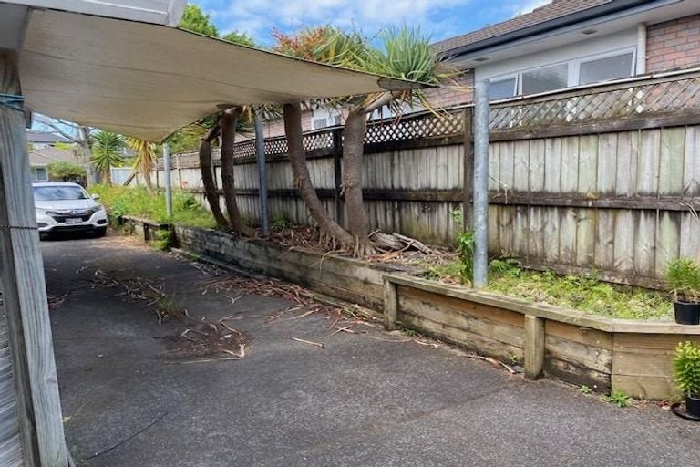 Photo of property in 145 Millhouse Drive, Golflands, Auckland, 2013
