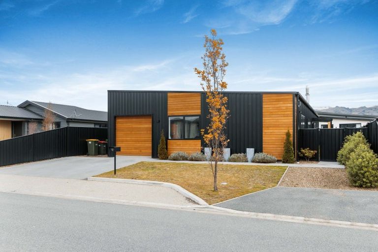 Photo of property in 10 Dawkins Street, Cromwell, 9310