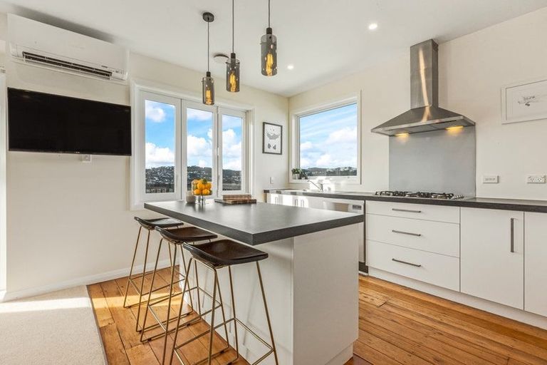 Photo of property in 35 Tirangi Road, Rongotai, Wellington, 6022