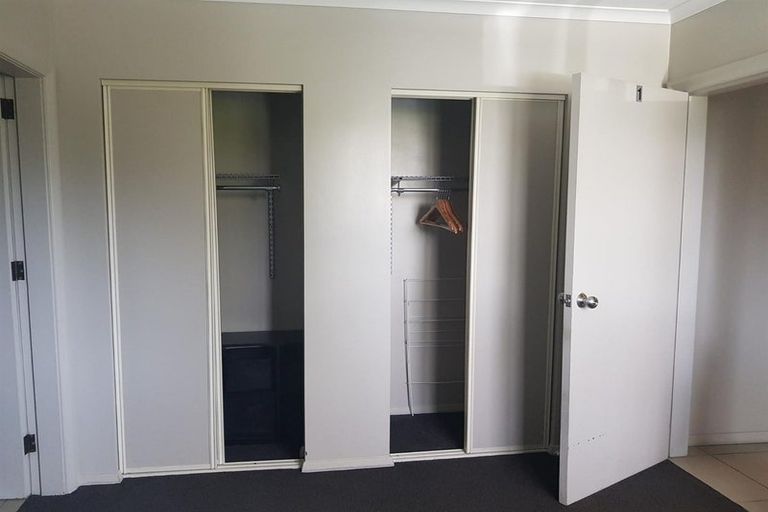 Photo of property in 12 Auburn Avenue, Upper Riccarton, Christchurch, 8041