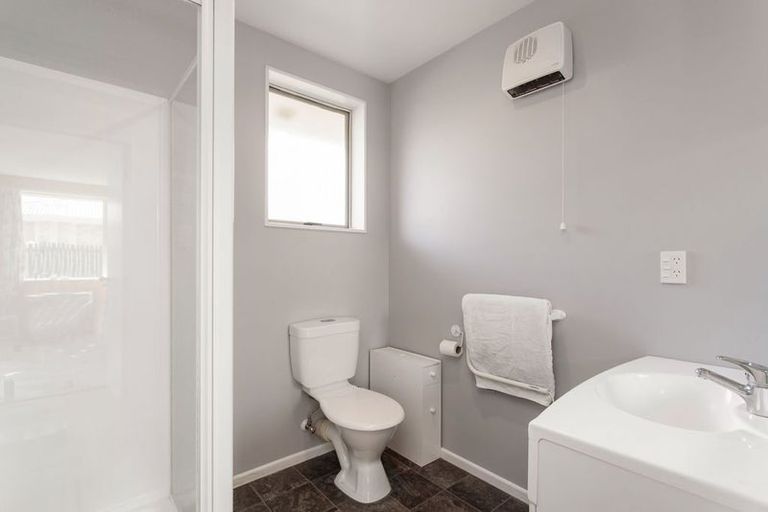 Photo of property in 15 Charlotte Lane, Woolston, Christchurch, 8062