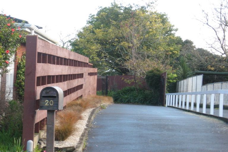 Photo of property in 20 Freshney Place, Hillpark, Auckland, 2102