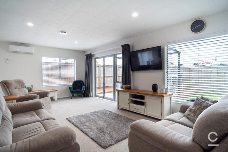 Photo of property in 47b Ngatai Road, Otumoetai, Tauranga, 3110