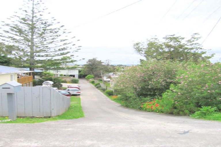 Photo of property in 36a Clayburn Road, Glen Eden, Auckland, 0602