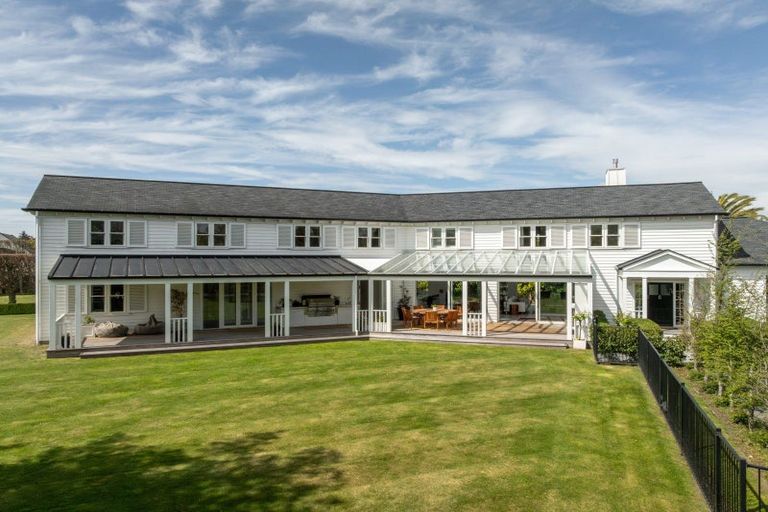 Photo of property in 11 Pentlow Place, Fendalton, Christchurch, 8052