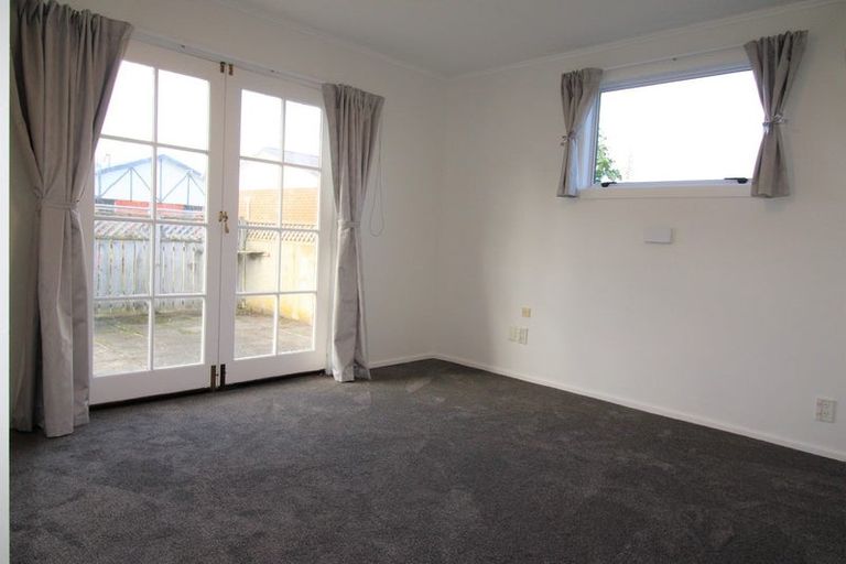 Photo of property in 51 Cutten Street, South Dunedin, Dunedin, 9012