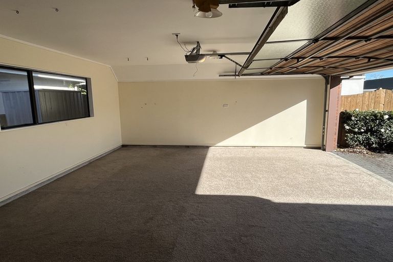 Photo of property in 9a Phoenix Avenue, Hokowhitu, Palmerston North, 4410