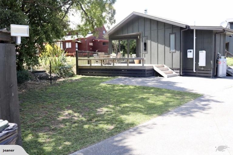 Photo of property in 2 Park Avenue Mews, Ohakune, 4625