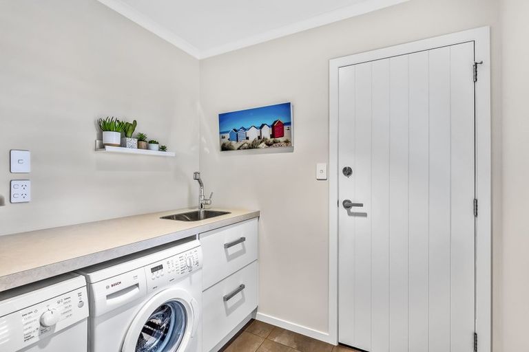 Photo of property in 21 Jade Lane, Paraparaumu, 5032