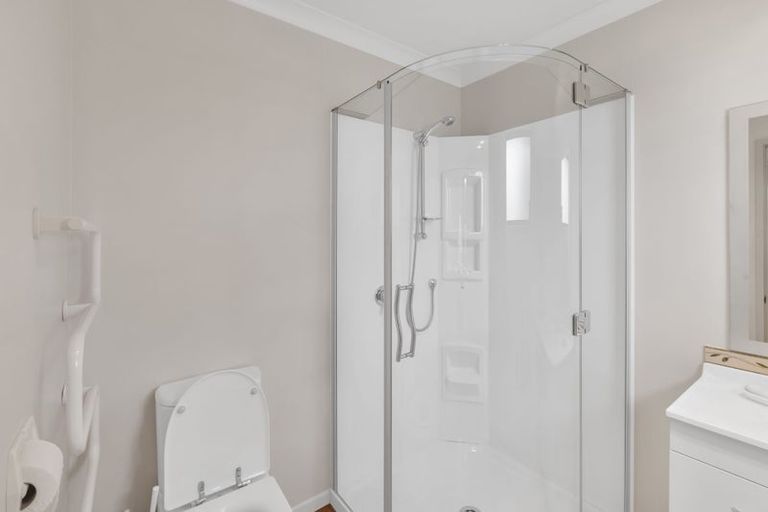 Photo of property in 16 Maria Street, Lumsden, 9730