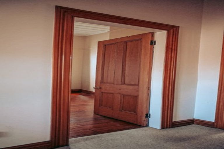 Photo of property in 34 Church Street, Northcote Point, Auckland, 0627