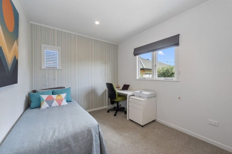 Photo of property in 18 Bolmuir Road, Forest Lake, Hamilton, 3200