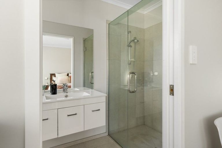 Photo of property in 146 Puhirake Crescent, Pyes Pa, Tauranga, 3112