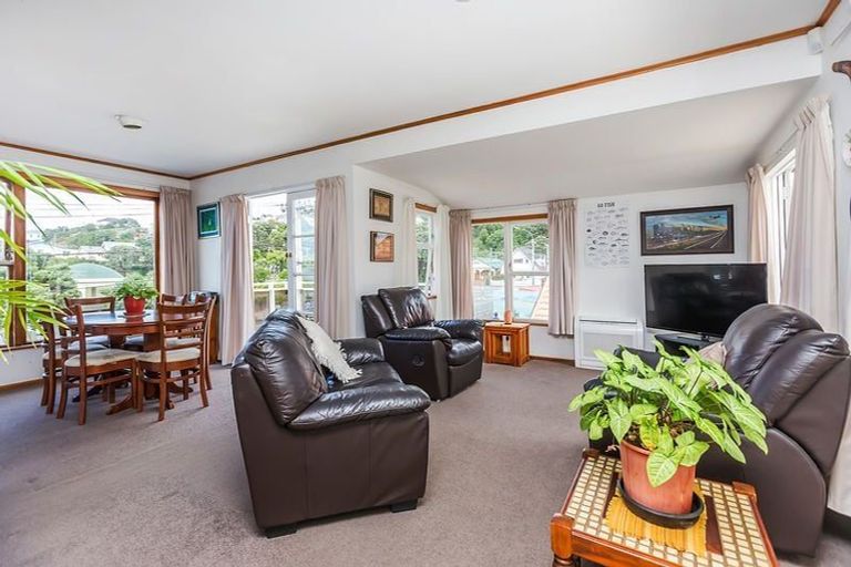 Photo of property in 26 Reef Street, Island Bay, Wellington, 6023