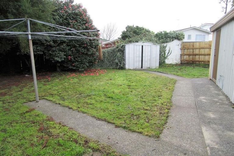 Photo of property in 11 Snell Grove, Clouston Park, Upper Hutt, 5018