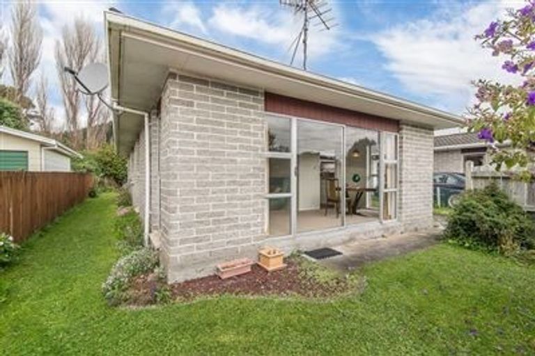 Photo of property in 22a Buckley Grove, Paraparaumu, 5032