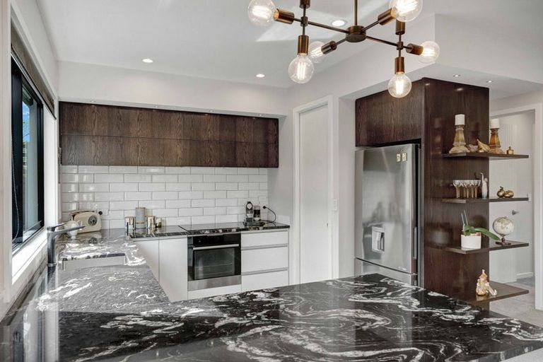 Photo of property in 10 Koreke Lane, Halswell, Christchurch, 8025