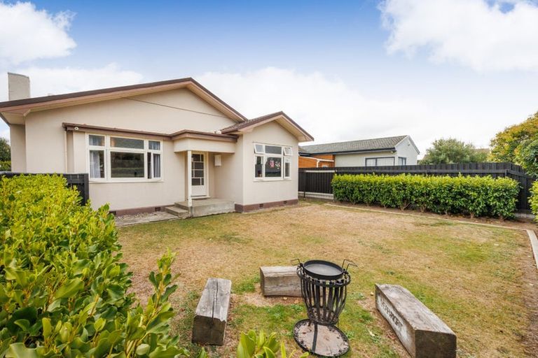 Photo of property in 36 Wood Street, Takaro, Palmerston North, 4410