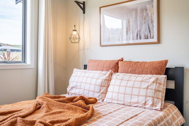 Photo of property in 4 Semaphore Lane, Whitby, Porirua, 5024