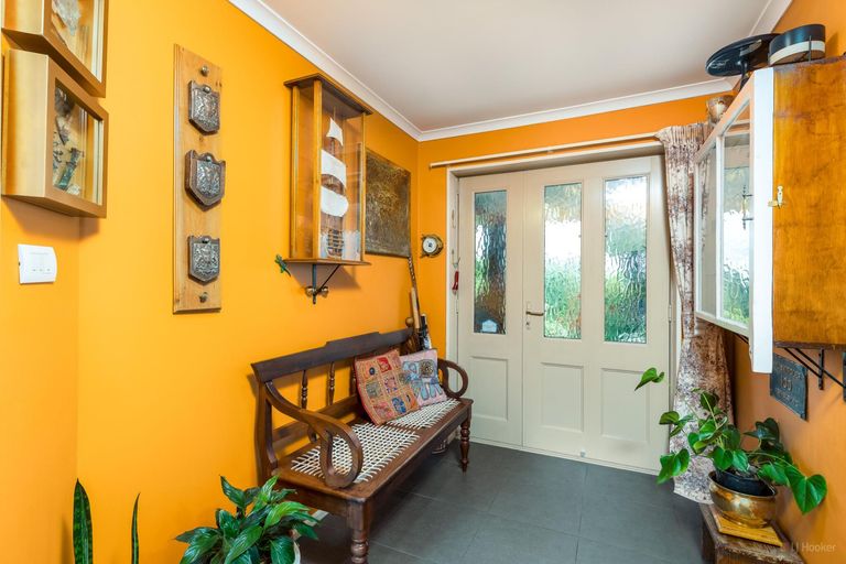 Photo of property in 151 Garlands Road, Waimate, 7979