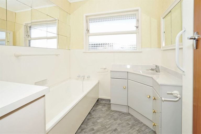 Photo of property in 3 Bernard Street, Chedworth, Hamilton, 3210