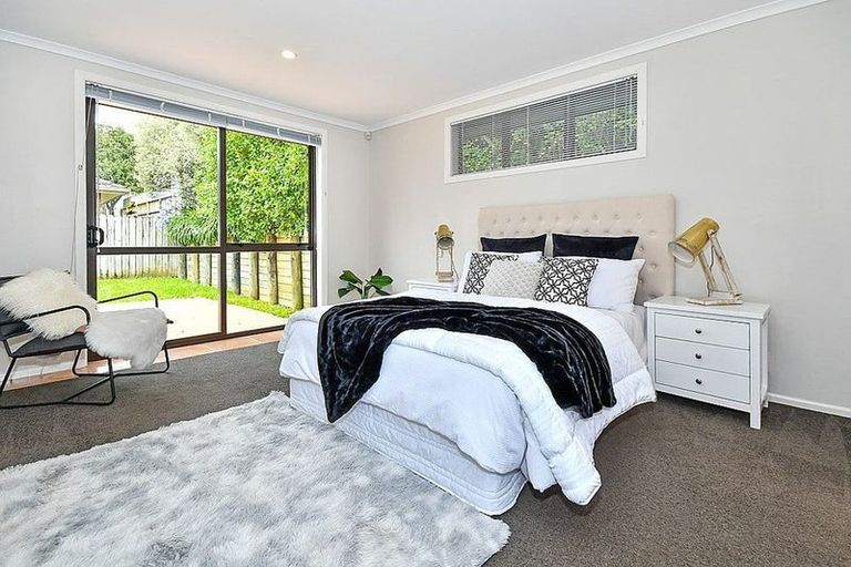 Photo of property in 10 Mt Lebanon Crescent, The Gardens, Auckland, 2105