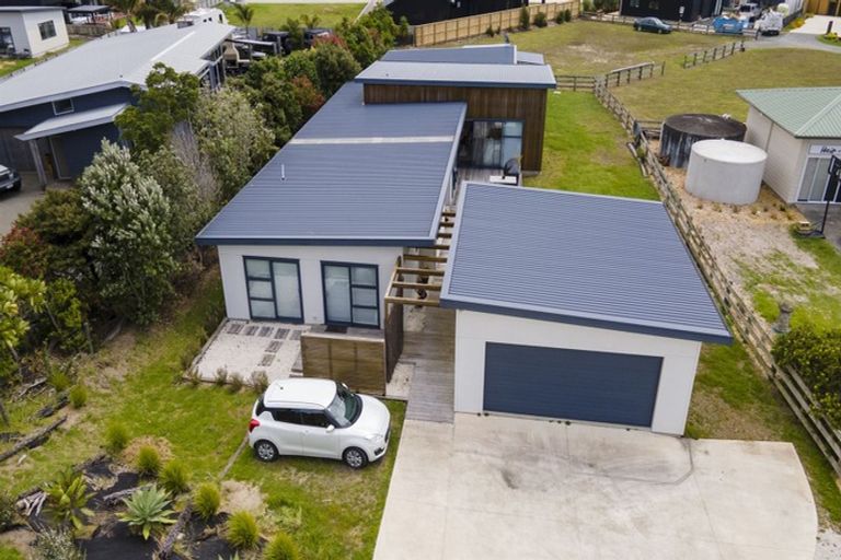 Photo of property in 64a Moir Point Road, Mangawhai Heads, Mangawhai, 0505