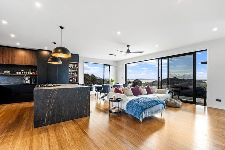 Photo of property in 1570 Cove Road, Mangawhai, 0573