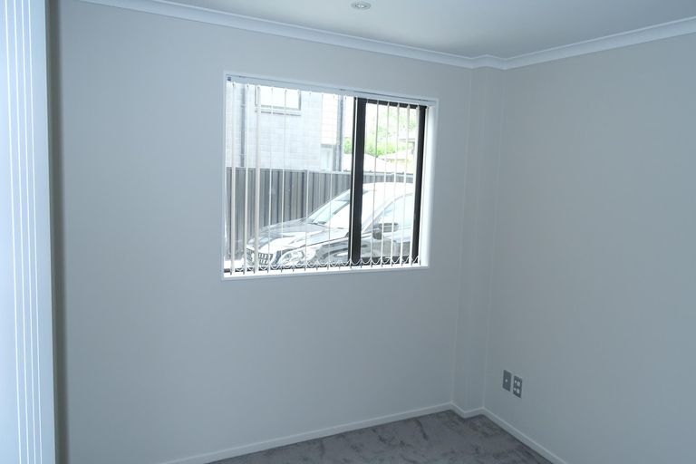 Photo of property in 8b Cambridge Road, Manurewa, Auckland, 2102