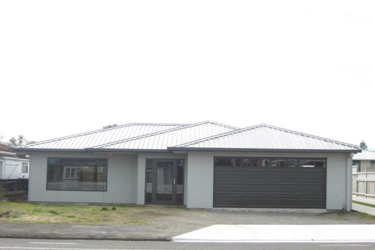 Photo of property in 153 Carrington Street, Lower Vogeltown, New Plymouth, 4310