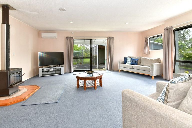 Photo of property in 207 Parkhurst Road, Parakai, 0830