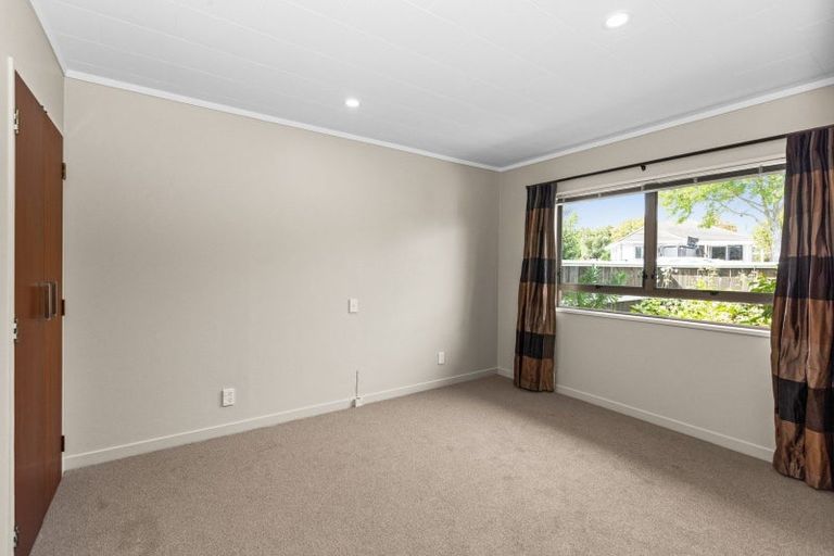 Photo of property in 2/11 Mchardy Street, Havelock North, 4130