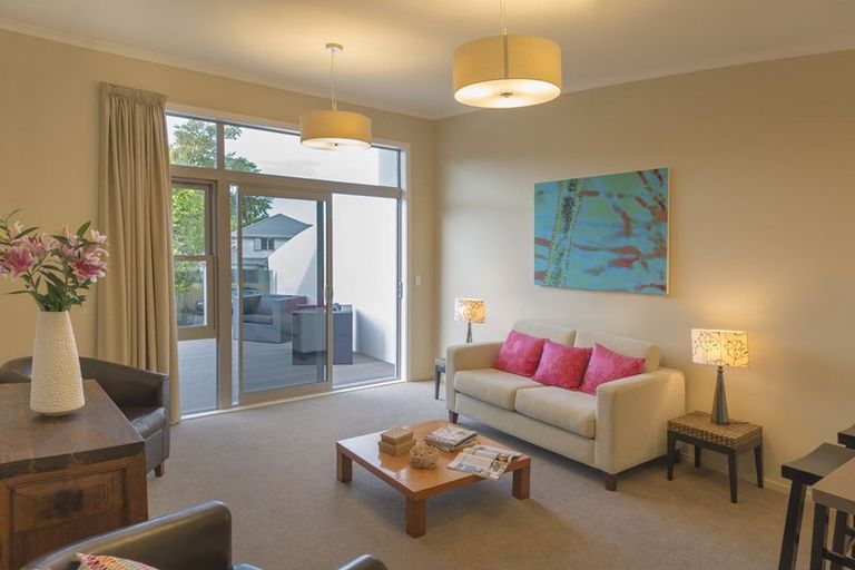 Photo of property in 29e Wai-iti Crescent, Woburn, Lower Hutt, 5010