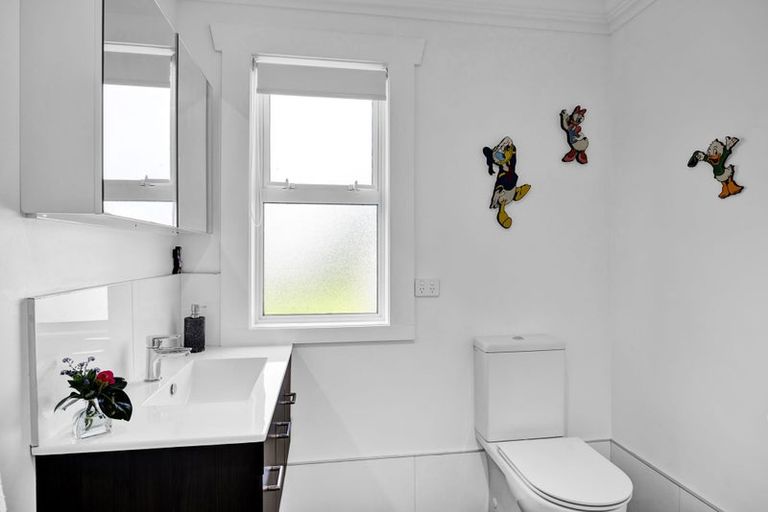 Photo of property in 18 Albion Street, Hawera, 4610