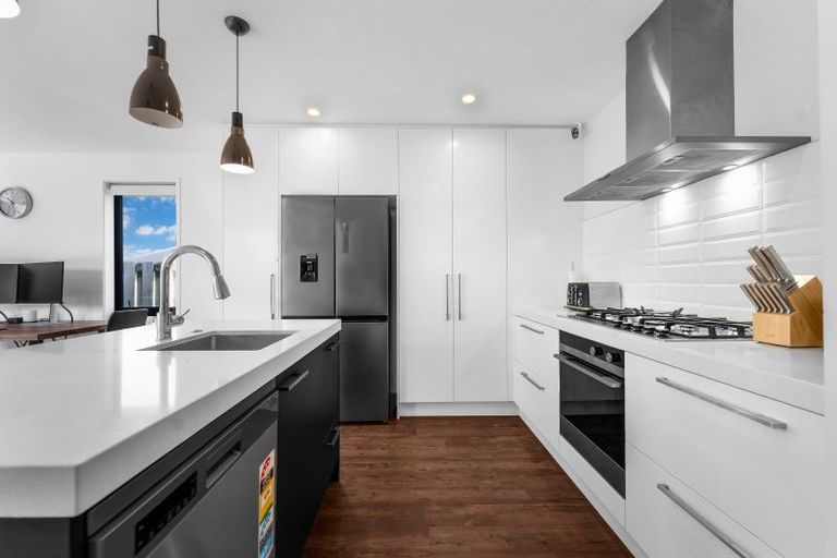 Photo of property in 5 Tomairangi Crescent, Pukekohe, 2120