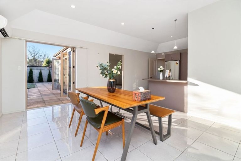 Photo of property in 152 Ilam Road, Ilam, Christchurch, 8041