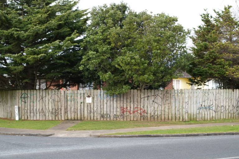 Photo of property in 35 Graeme Avenue, Mangere East, Auckland, 2024