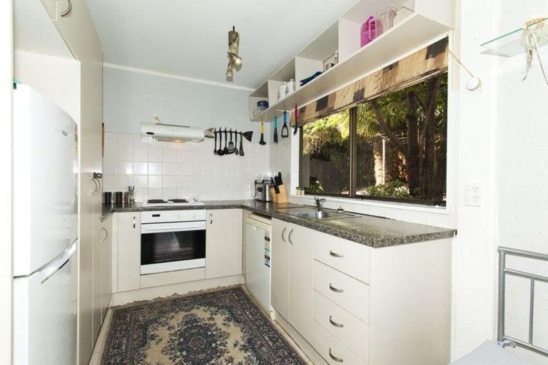 Photo of property in 306 Don Buck Road, Massey, Auckland, 0614