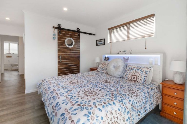 Photo of property in 5 Taffe Crescent, Pyes Pa, Tauranga, 3112